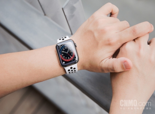 Apple Watch Series 6/SE评测：给全家都买一块吧！